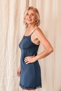 Nuisette SIMPLY PERFECT Marine -Lingerie Sensuel Boutique Nuisette bleu marine antigel