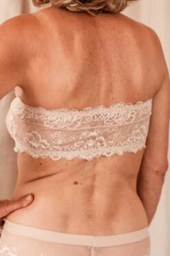 Bandeau Sans Armature Greta -Lingerie Sensuel Boutique bandeau greta jnaira chair 3