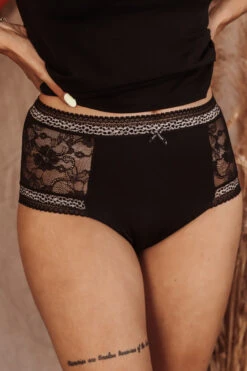 Culotte Haute Noir Microfibre Et Dentelle