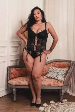 Guêpière Noir Bouquet De Fleur